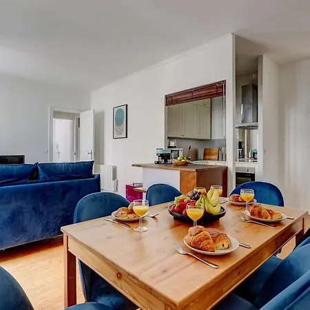Apartment Champs-elysees - 2br With Balcony - Cityapartmentstay Paris
